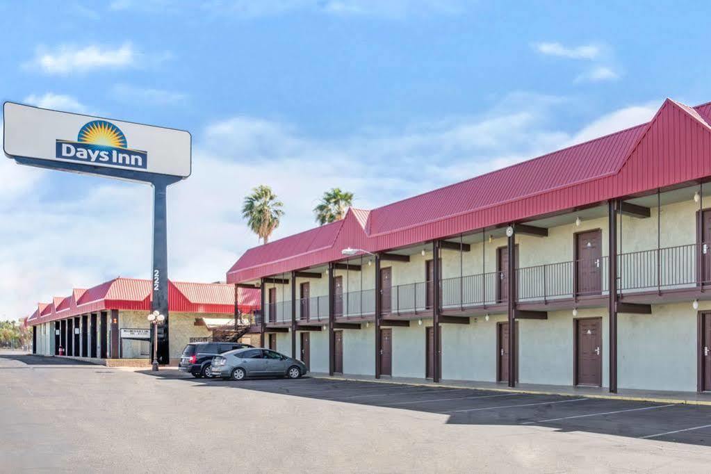 Red Lion Inn & Suites Tucson Downtown Exteriér fotografie